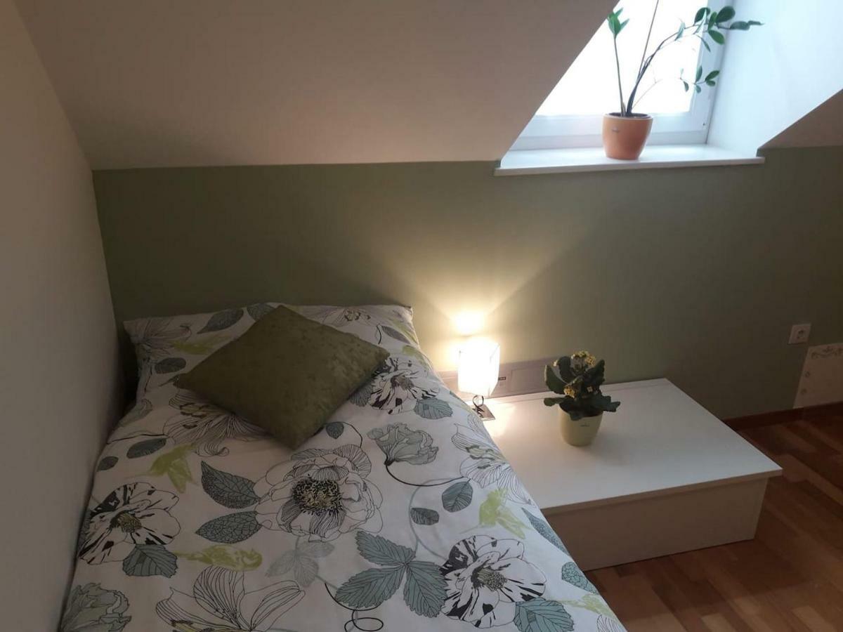 דירות Dol pri Ljubljani Natasha'S Garden House מראה חיצוני תמונה