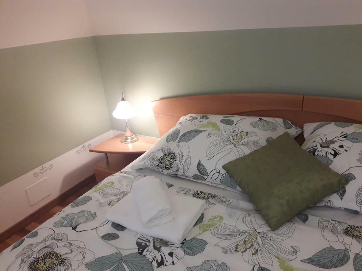 דירות Dol pri Ljubljani Natasha'S Garden House מראה חיצוני תמונה